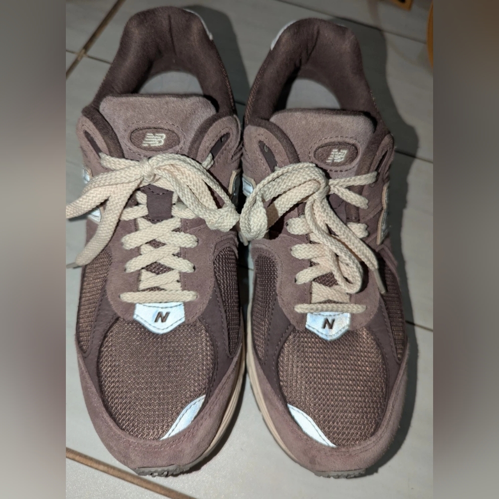 New Balance Brown and Cream Sneakers with Retro Style